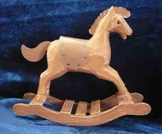 Schaukelpferdchen aus Holz